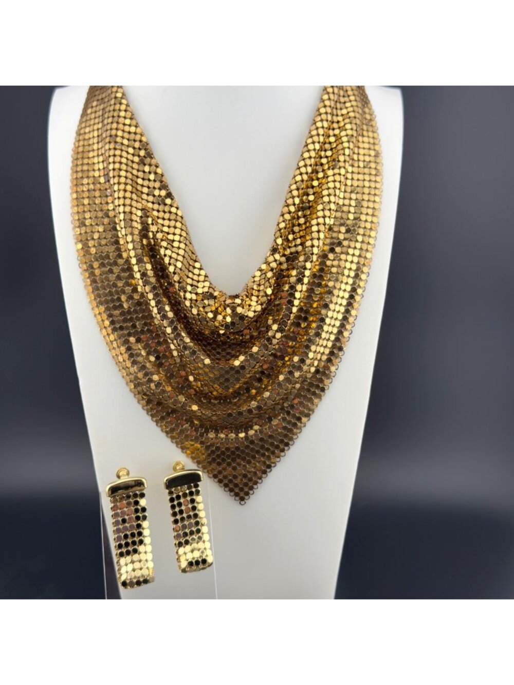 Vintage Gold Tone Mesh Metal Full Bib Collar Necklace Earrings Set Clip On READ
